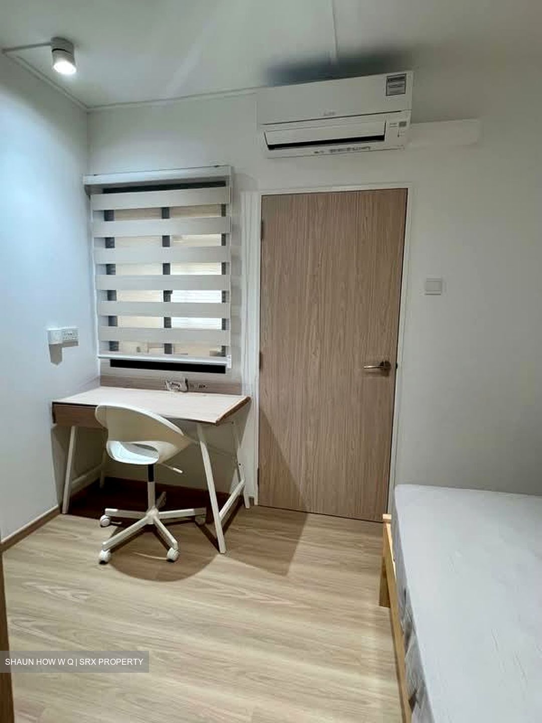 Lucky Plaza (D9), Apartment #536186621